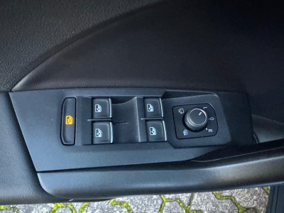 Volkswagen T-Cross VOLKSWAGEN T-CROSS R-LINE 1,5TSI KAMERA LED AUTOMATIK  DIGITIAL COCKPIT