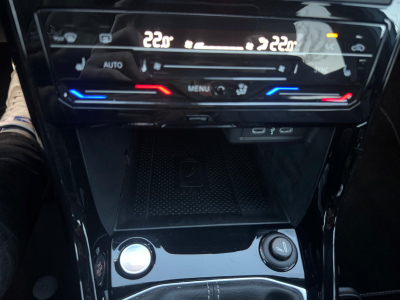 Volkswagen T-Cross VOLKSWAGEN T-CROSS R-LINE 1,5TSI KAMERA LED AUTOMATIK  DIGITIAL COCKPIT