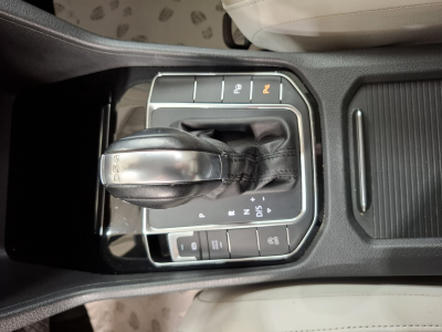 Volkswagen Golf Sportsvan 1.4TSI DSG Highline BlueMotion,1Hand,NAVI,CAMERA,PDC,LEDER,LED,