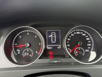 Volkswagen Golf 7 1.6 TDI 115 Variant Confort Bluemotion