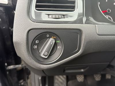 Volkswagen Golf 7 1.6 TDI 115 Variant Confort Bluemotion