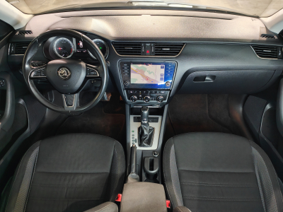 Skoda Octavia 1.6 TDi DSG CARPLAY GPS BLUETOOTH RADAR AV/ARR