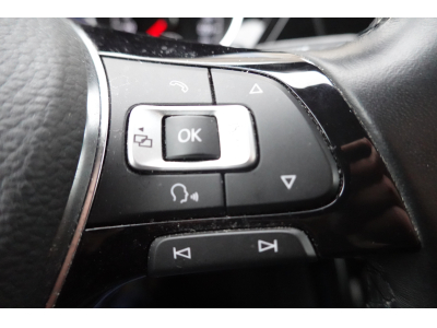 Volkswagen Touran 2.0 TDI HIGHLINE 150 DSG R-LINE