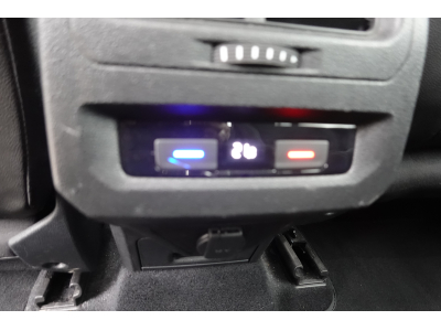 Volkswagen Touran 2.0 TDI HIGHLINE 150 DSG R-LINE