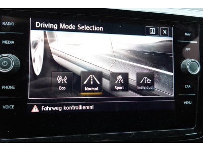 Volkswagen Touran 2.0 TDI HIGHLINE 150 DSG R-LINE