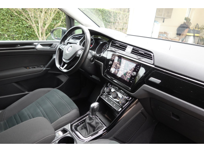 Volkswagen Touran 2.0 TDI HIGHLINE 150 DSG R-LINE