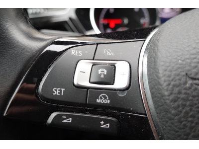 Volkswagen Touran 2.0 TDI HIGHLINE 150 DSG R-LINE