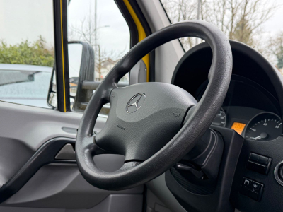 Mercedes-Benz Sprinter II 519 / Schiebeladeflache/