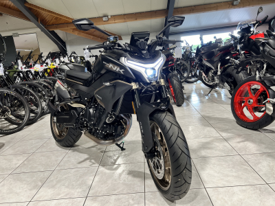 CF Moto 800 NK ADVANCED