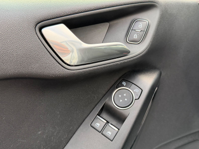 Ford Fiesta 101 PS / 5x TÜRER /