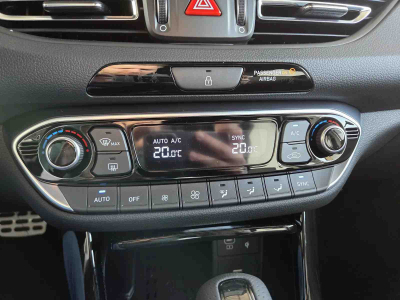 Hyundai i30 1.5 T-GDI mHEV  DCT 140 N-Line