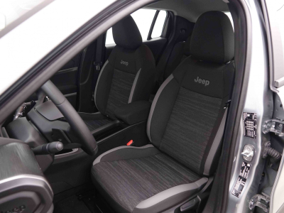 Jeep Avenger 1.2 MHEV DCT Longitide