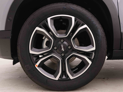 Jeep Avenger 1.2 MHEV DCT Summit