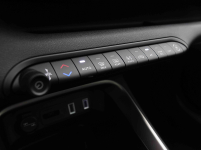 Jeep Avenger 1.2 MHEV DCT Summit