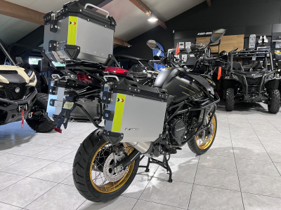 QJ Motor SRT 900 SX Touring