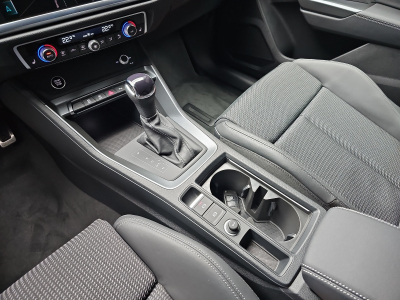 Audi Q3 35 TFSI S-Tronic 150  S-Line