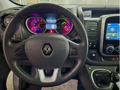 Renault Trafic BUS SPACECLASS 9 SITZE LED NAVI 1 HAND