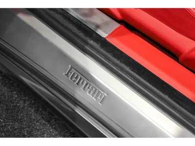 Ferrari F430 Coupé - GRIGIO SILVERSTONE / ROSSO