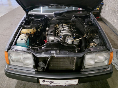 Mercedes-Benz 250 D W124 5 cylinders original 58000km NEW