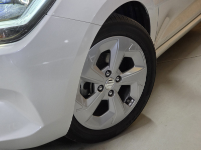 Suzuki Swift Essence/hybrid