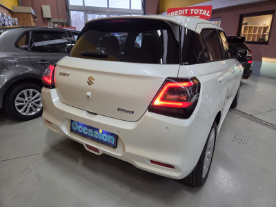 Suzuki Swift Essence/hybrid