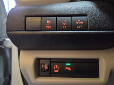 Suzuki Swift Essence/hybrid