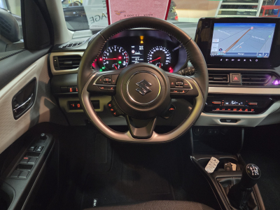 Suzuki Swift Essence/hybrid