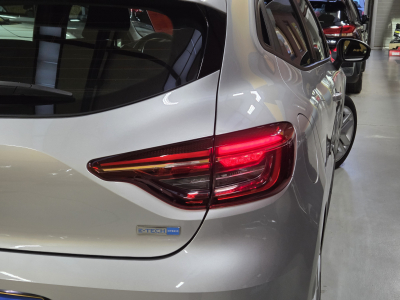 Renault Clio V 1.6 E-TECH / HYBRID 140CV CORPORATE