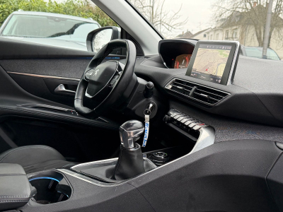 Peugeot 5008 Crossway / 7x Sitze /