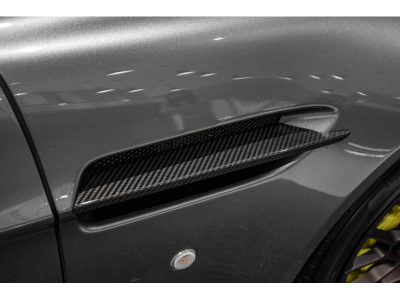 Aston Martin V8 Vantage AMR - 1 OF 200