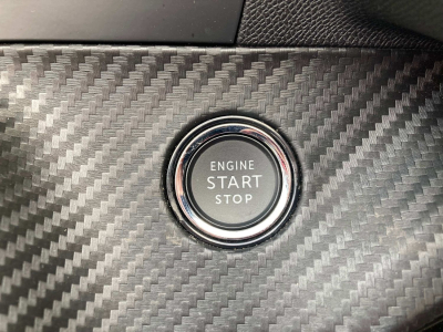 Peugeot 208 1.2 PureTech Hýbrid 110 E-DSC6 Allure