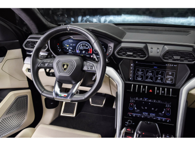 Lamborghini Urus V8 - NERO HELENE / BIANCO POLAR