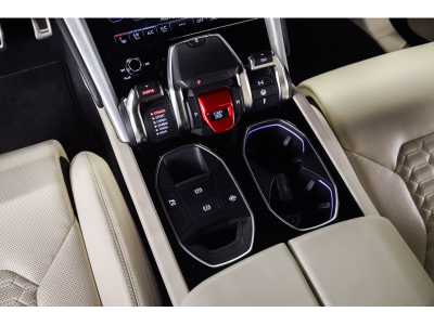 Lamborghini Urus V8 - NERO HELENE / BIANCO POLAR