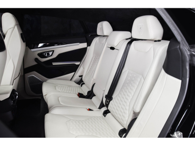 Lamborghini Urus V8 - NERO HELENE / BIANCO POLAR