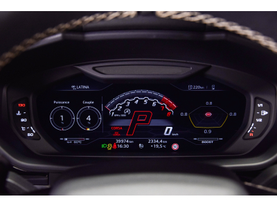 Lamborghini Urus V8 - NERO HELENE / BIANCO POLAR