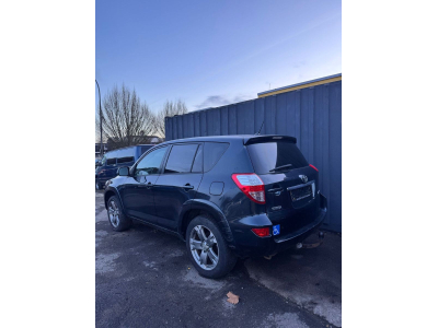 Toyota Rav 4 2,2-l-D-4D 4x4 Executive Automatik