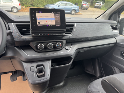 Renault Trafic 150 L2H1 AT9 AHK/Kamera/9 Sitzer