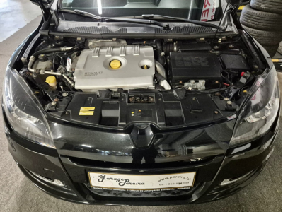 Renault Megane GRANDTOUR GT 220 LIMITED EDITION N°102 BOSE CUIR NAVI