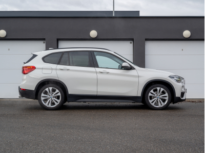 BMW X1 18d xdrive X-LINE