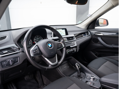 BMW X1 18d xdrive X-LINE