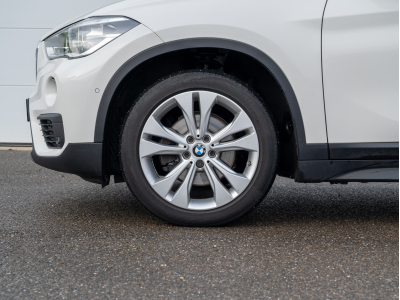 BMW X1 18d xdrive X-LINE