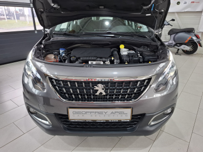 Peugeot 2008 B.AUTO, 110CV, NAVI,CARPLAY,BLUETOOTH, GARANTIE