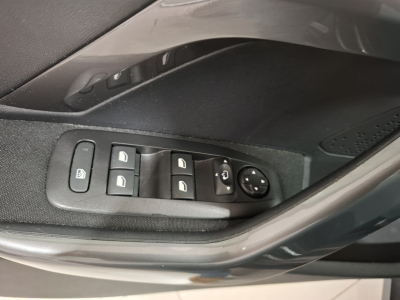 Peugeot 2008 B.AUTO, 110CV, NAVI,CARPLAY,BLUETOOTH, GARANTIE