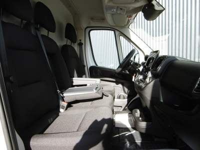 Citroën Jumper 140 AT8 L2H2 Kamera/4 Jahresreifen/Navi