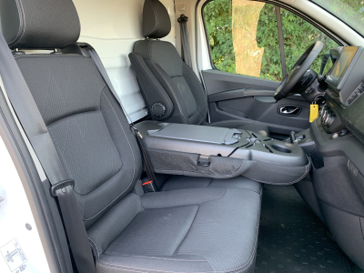 Renault Trafic 2.0 Dci 170 AT9 L2H1