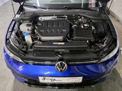 Volkswagen Golf R 8 2.0 TSI 320 4MOTION IQ LIGHT PANO CUIR NAVI