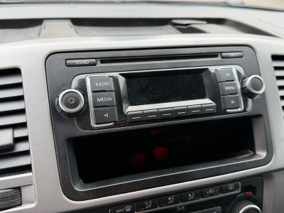 Volkswagen T5 Multivan 2.0 TDI 140 PS /7 xSitze