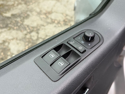 Volkswagen T5 Multivan 2.0 TDI 140 PS /7 xSitze