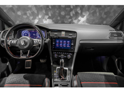 Volkswagen Golf 7 GTI PERFORMANCE