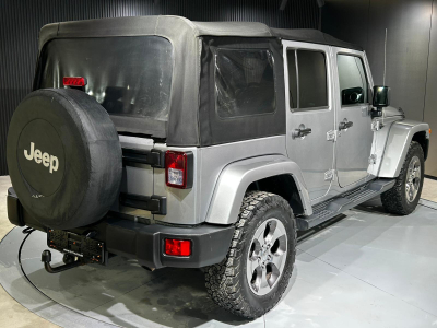 Jeep Wrangler 2.8 CRD JK UNLIMITED DECAPOTABLE UTILAIRE CUIR BLUETOOTH